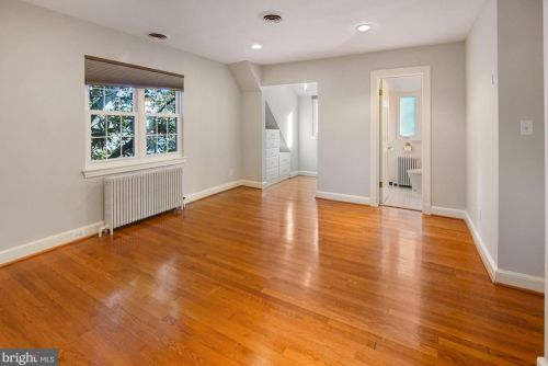 8119 Flower Ave, Silver Spring MD 20912-6646 exterior