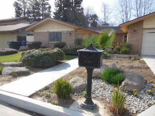 116 Sassafras Dr, Madera, CA 93637-5026