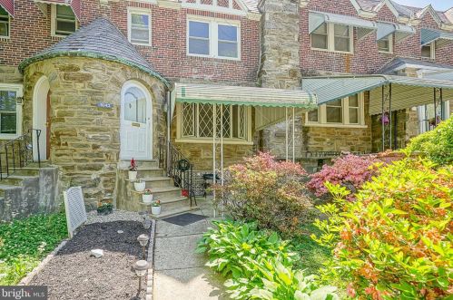 6043 12th St, Philadelphia, PA 19141-3203