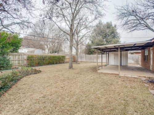 4221 Selkirk Dr, Fort Worth TX  76109-5330 exterior