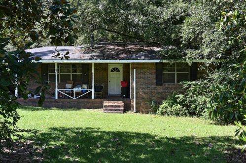 68 Bell St, Temple, GA 30179-3843