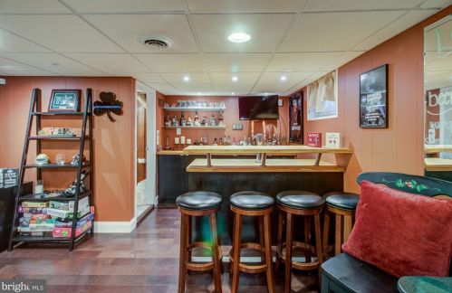 168 Hamilton Ave, Trenton NJ  08619-2427 exterior