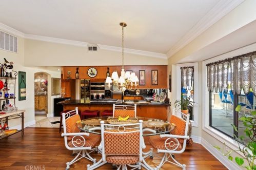 1678 Southport Dr, Riverside CA  92506-5449 exterior