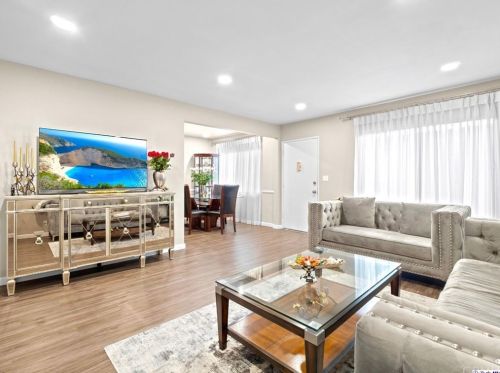 350 Wilson Ave, Glendale CA  91203-2516 exterior