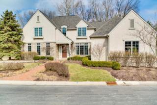 2032 Scioto Pointe Dr, Columbus, OH 43221-4054