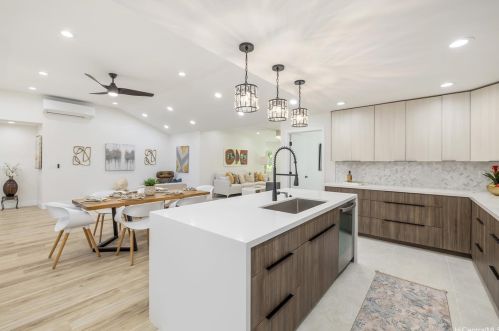 1029 Makaiwa St, Honolulu HI  96816-5403 exterior