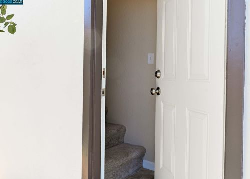 4375 Dorset Ct, Concord CA  94521-4220 exterior