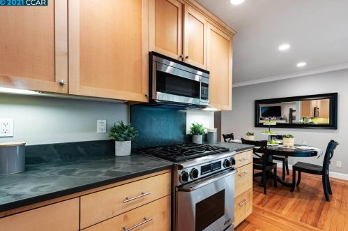 120 Collins Ct, Concord CA  94523-4107 exterior