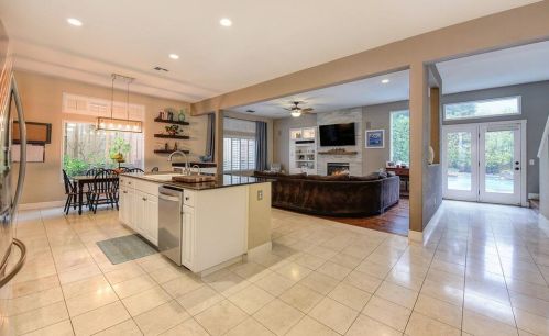 1111 Crestline Cir, Folsom, CA 95762-7224