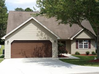7620 Applecross Rd, Corryton, TN 37721-2931