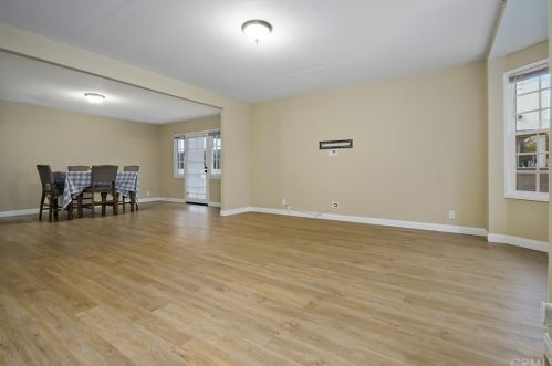 611 Broadway, Anaheim CA  92805-4101 exterior