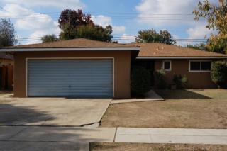 4655 5th St, Fresno, CA 93726-1613
