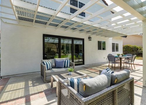 2798 Goldfield Pl, Simi Valley CA  93063-2253 exterior