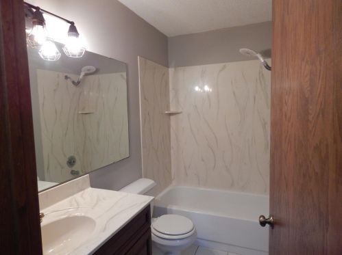 1872 Bear Path Trl, Saint Paul MN  55122-2266 exterior
