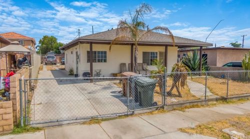 245 Pleasant View Ave, Colton, CA 92324-1452
