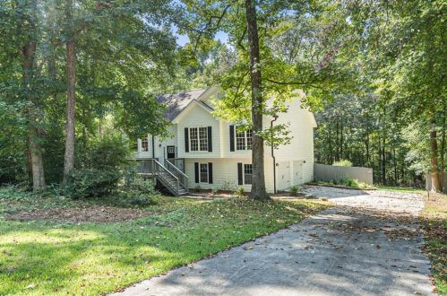 2160 Brandon Acres Dr, Buford, GA 30519-4200