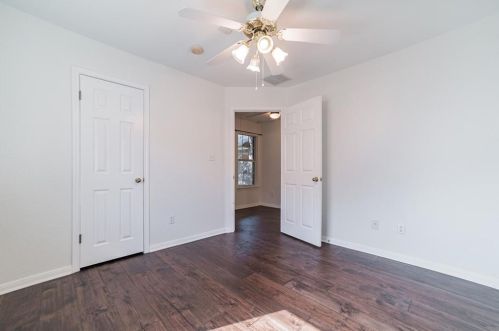 15624 Fisher Is Dr, Austin TX  78717-3833 exterior