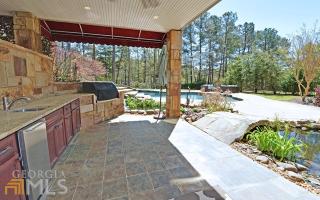 5684 Mountain Oak Dr, Braselton, GA 30517-4088