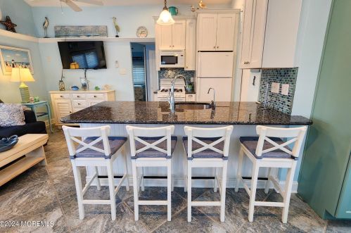 31 Crane Way, Lavallette NJ 08735-1306 exterior