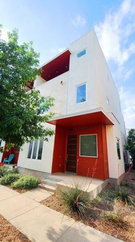 4724 Berkman Dr, Austin TX  78723 exterior