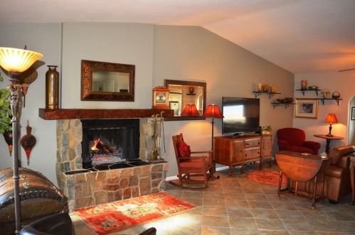 3810 Pecos Dr, Borrego Springs, CA 92004-4228