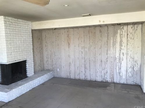 6452 Riverside Ave, Riverside CA  92506-3116 exterior