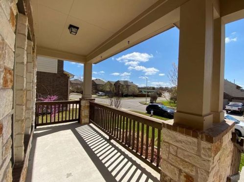 204 Seminole Canyon Dr, Georgetown, TX 78628-7194