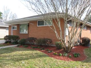 3609 Clearview Pkwy, Metairie, LA 70006-4057