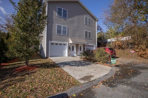 17 Mendon St, Providence, RI 02904-1224