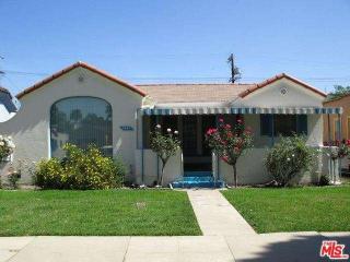 3022 Victoria Ave, Los Angeles, CA 90016-4220