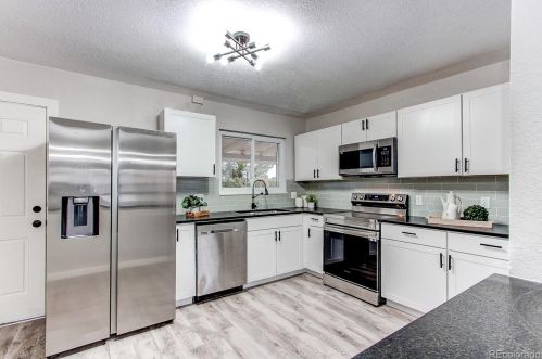 2247 Laredo St, Denver CO  80013-1139 exterior