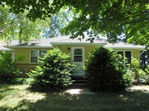 6725 Augusta Rd, Chaska, MN 55318-9222