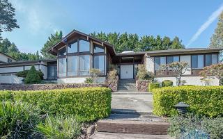 1250 Lakeview Dr, Burlingame, CA 94010-7325