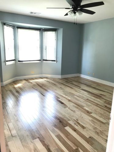 272 Camelot Ln, Carol Stream IL  60188-3617 exterior