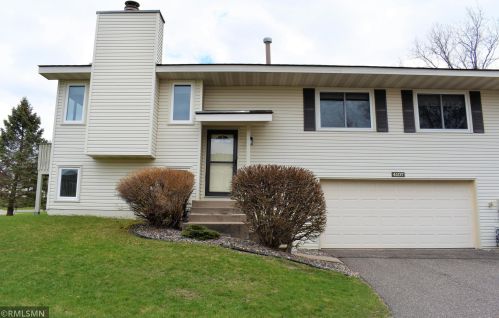 4107 Hemlock Ln, Minneapolis, MN 55441-1245