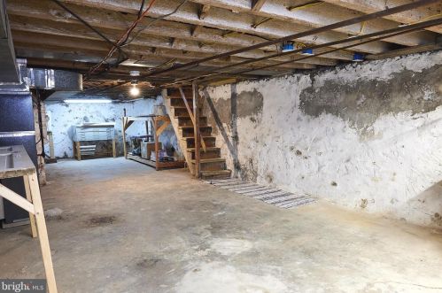 413 42 St, Philadelphia PA 19104-2216 exterior