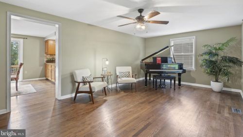 386 Palomino Pl, Charles Town WV  25414-4501 exterior