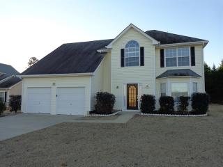 1642 Village Place Cir, Conyers GA  30012-7108 exterior