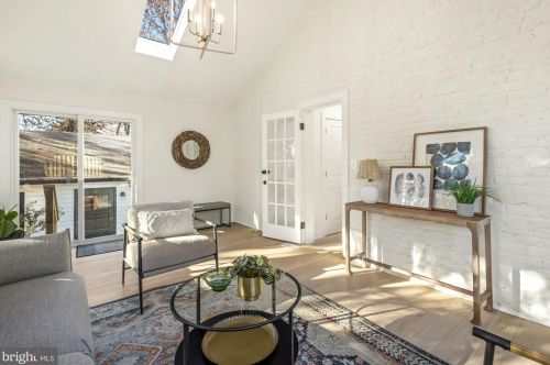 2906 Stanton Ave, Silver Spring MD  20910-1217 exterior