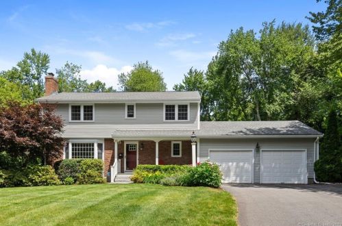 125 Valley View Dr, Wapping, CT 06074-2830