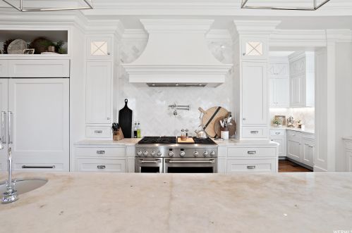 864 Jackson Ln, Alpine UT 84004-2007 exterior