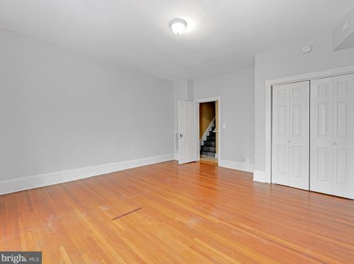 218 Duke St, Lancaster PA  17602-4205 exterior