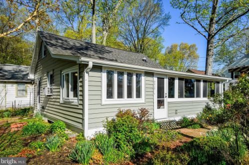 5212 Spring Ave, Shady Side, MD 20764-9511