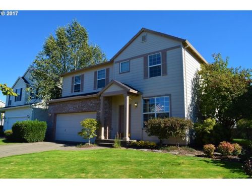 2550 Edgewater Dr, Woodburn, OR 97071-7639