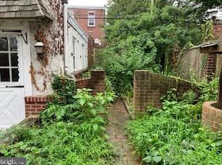 6621 Jackson St, Philadelphia PA  19145-3833 exterior