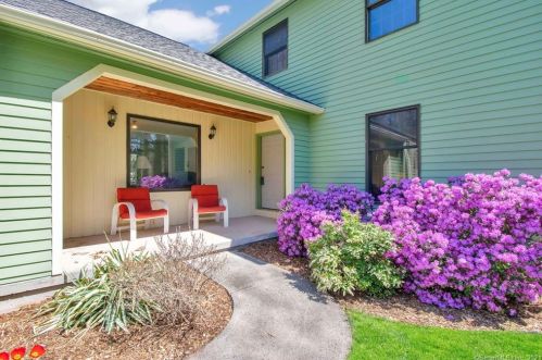 23 Newsome Ave, Somers, CT 06071-1534