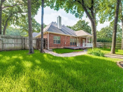 8309 Thornhaven Ct, North Richland Hills TX  76182-8625 exterior