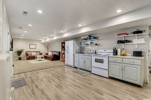 2753 4200, Ogden UT 84414-1112 exterior