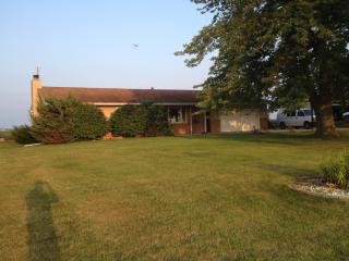 9921 1250 East Rd, Shirley, IL 61772-9583