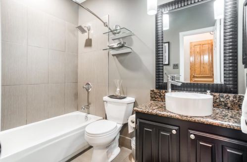 1025 Crk Bnd, Carrollton TX 75007-2787 exterior